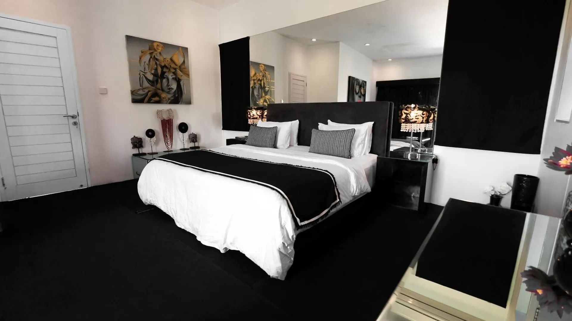 Comfortable 5 Bedroom Villa In Seminyak By Nami Bali 0*,  Indonesië