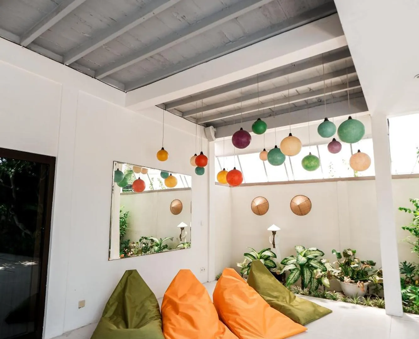 Comfortable 5 Bedroom Villa In Seminyak By Nami Bali Indonesië